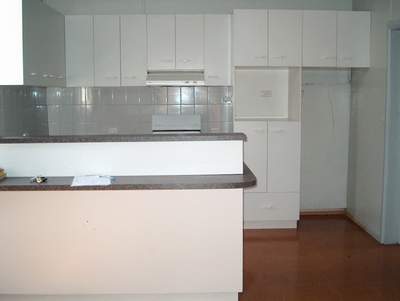 3 Bedrooms, powered shed with rear access. Picture 2