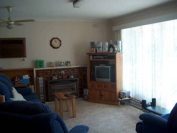 3 Bedrooms, Garage and Shed Picture