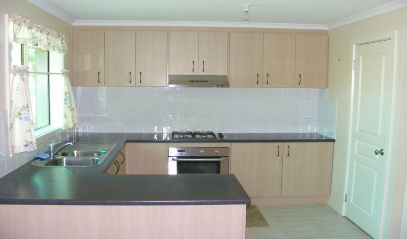 Modern Brick Veneer Picture 2