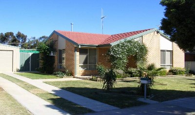 Modern Brick Veneer Picture