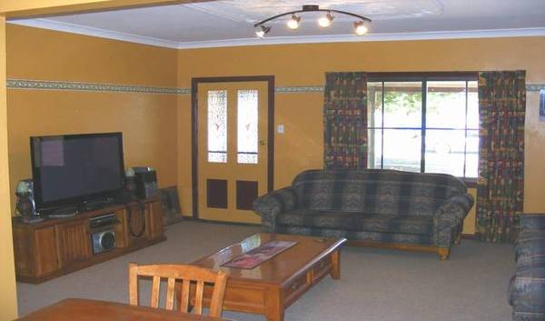 Renovated Family Home Picture 3