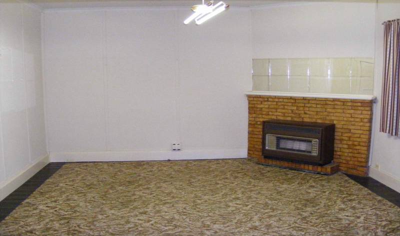 Striking Street Appeal - 1534m2 Block Picture