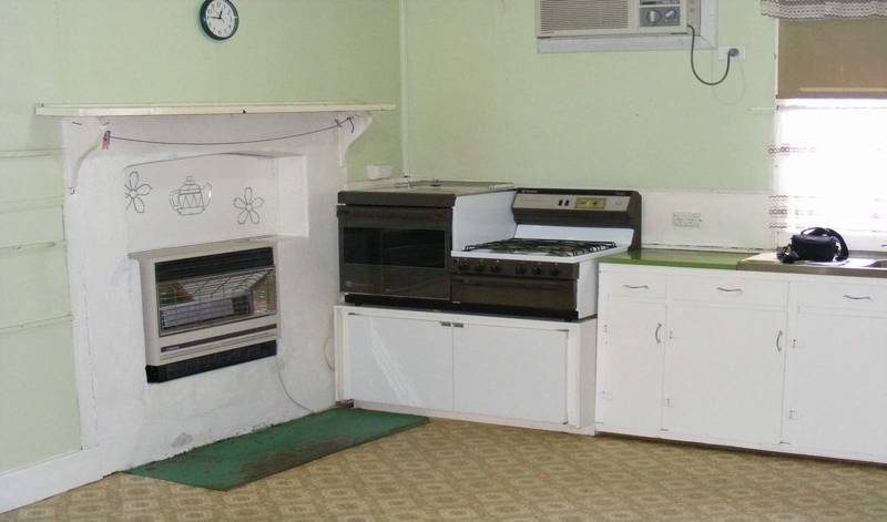 Striking Street Appeal - 1534m2 Block Picture