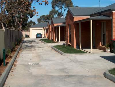 Modern 2BR Townhouse Picture 1