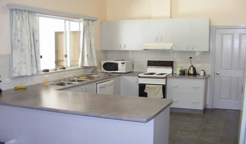 Family Lifestyle - 3.5 Acres Picture 2