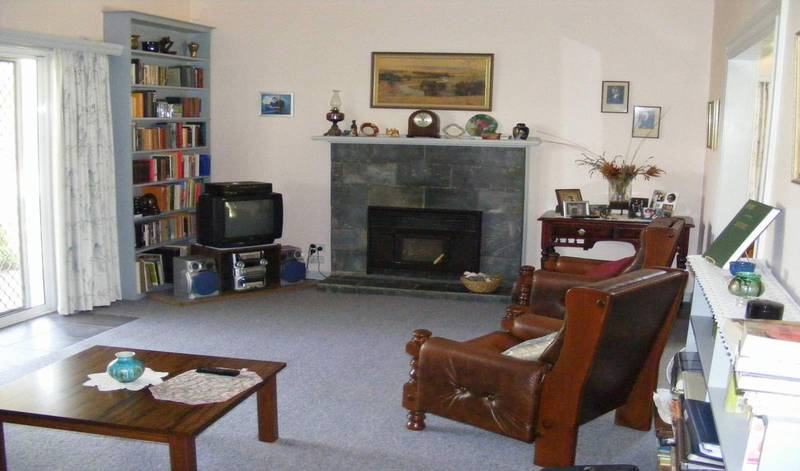 Family Lifestyle - 3.5 Acres Picture 3