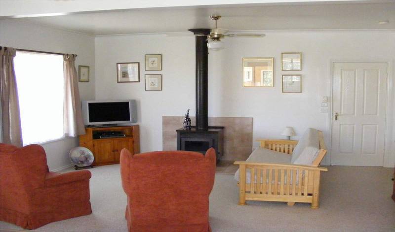 3.8 Acres - Full of Features Picture 3