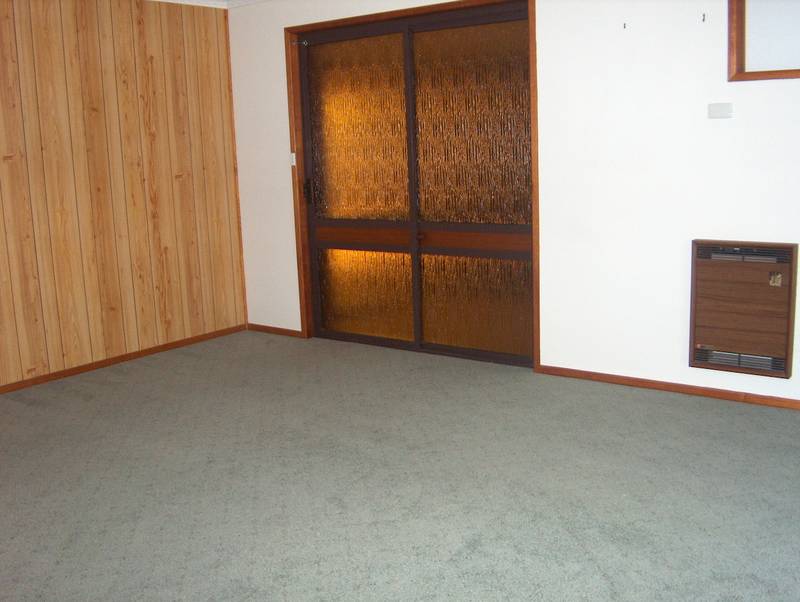 Family Home - Minutes Out of Town Picture Family Home - Minutes Out of Town Picture