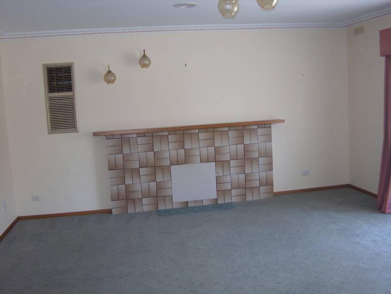 Family Home - Minutes Out of Town Picture Family Home - Minutes Out of Town Picture