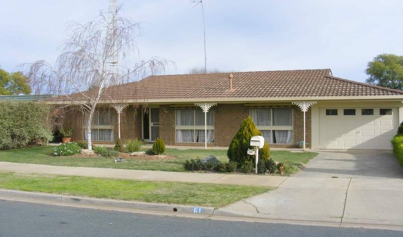 4 Bedroom Family Home Picture 1