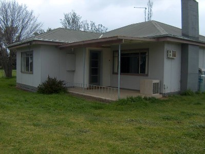 3 Bedroom home with rural outlook Picture