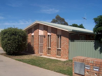 2 Bedroom unit with peaceful outdoor sanctuary Picture 2 Bedroom unit with peaceful outdoor sanctuary Picture