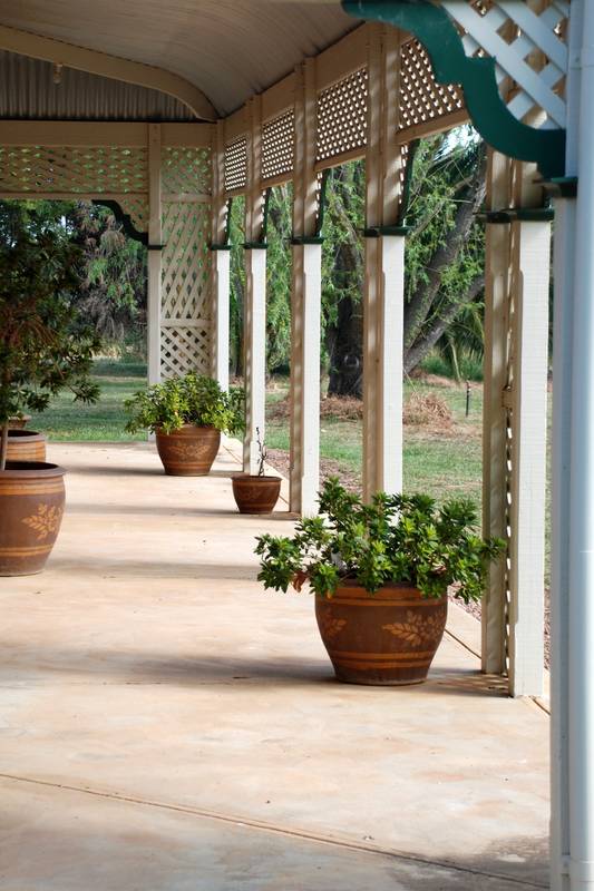 Mud Brick Homestead - 25 Acres Picture 3