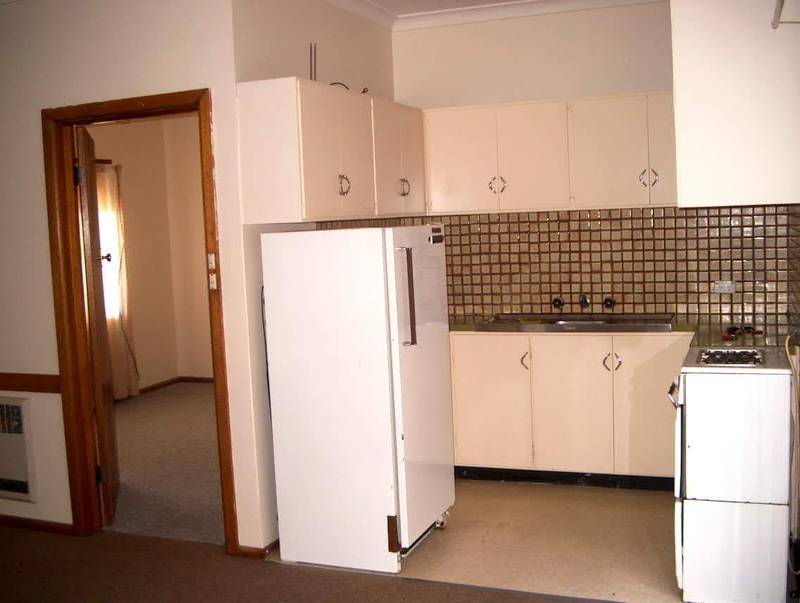 One bedroom unit close to Hospital & Club Picture 2