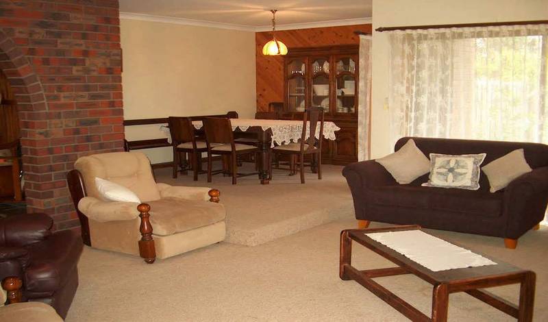 Family Home - 1673m2 Block Picture 3