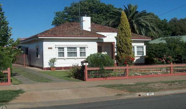 Classic Art Deco Picture 1