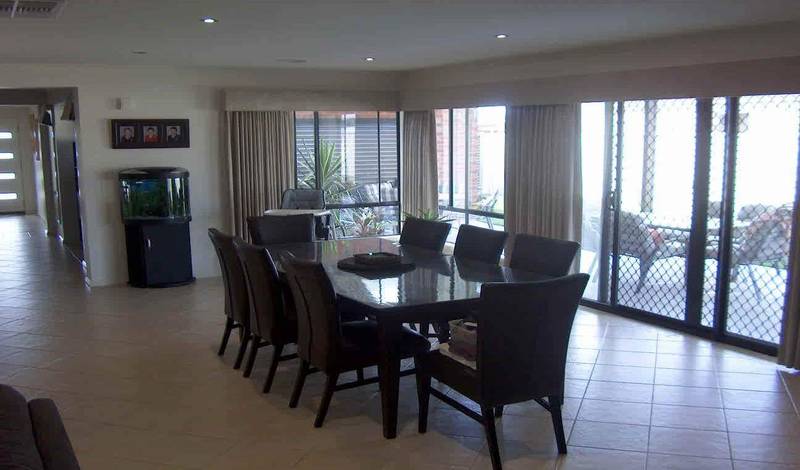 Executive Finish - Family Living Picture 3