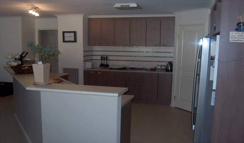 Executive Finish - Family Living Picture 2