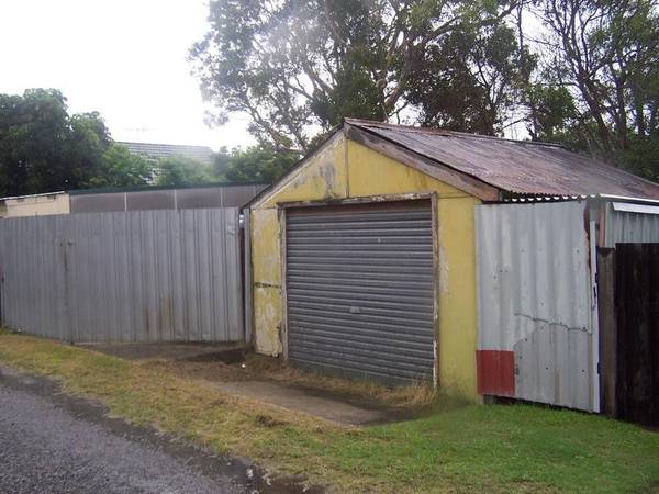 A WALK TO THE BEACH Picture 3