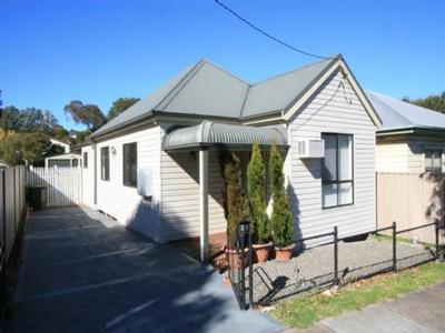 FIRST HOME BUYERS OR INVESTORS TAKE NOTE! Picture