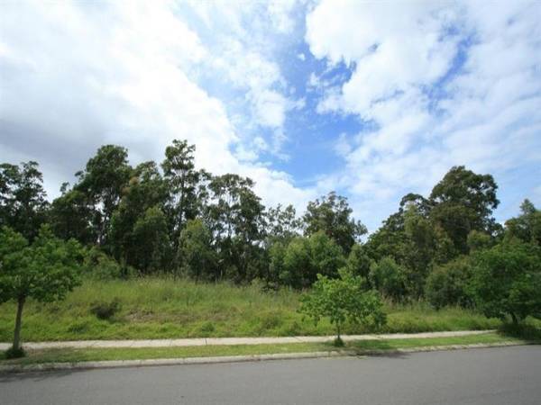 LARGE VACANT BLOCK Picture 1