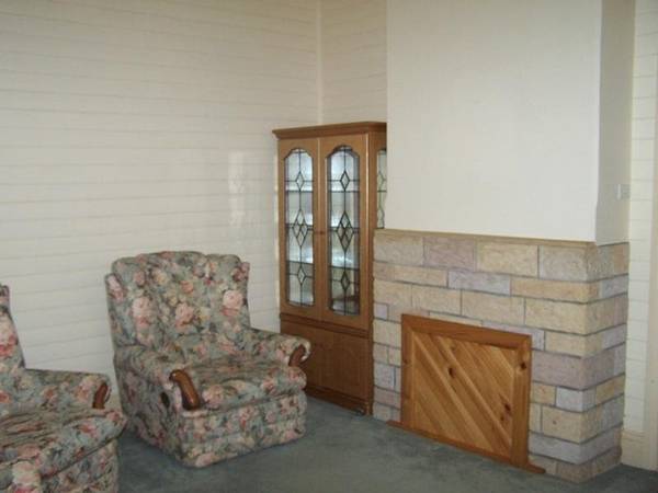 MOVE STRAIGHT IN! Picture 2