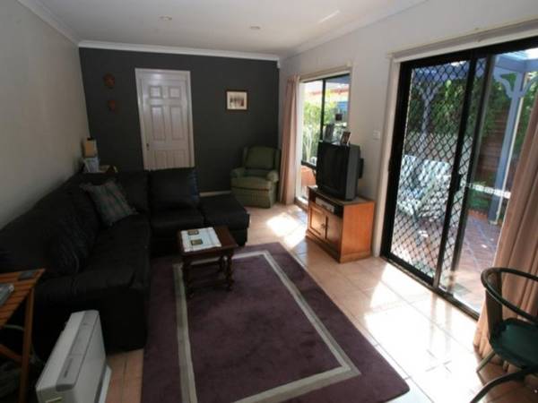 PRESENTATION.. SPACE.. LOCATION.. Picture 3