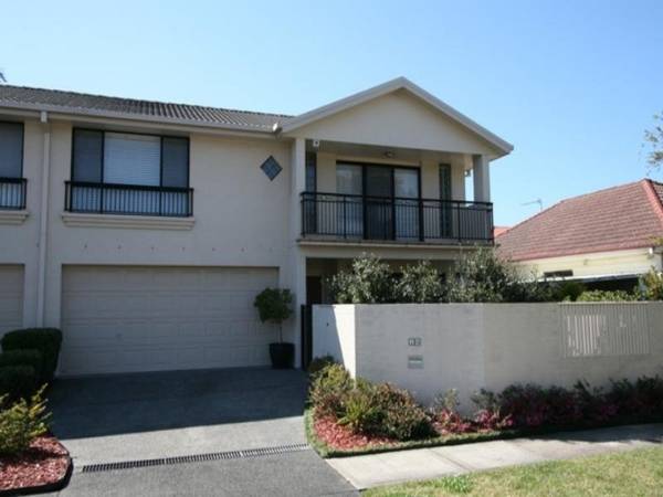 PRESENTATION.. SPACE.. LOCATION.. Picture 1