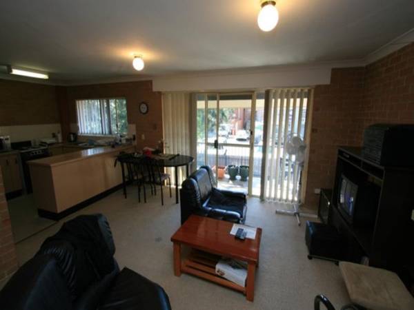 PRIVATE AND CONVENIENT Picture 2