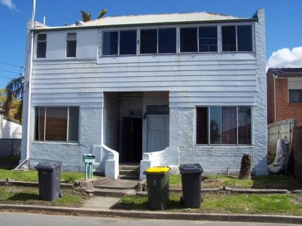 RENOVATE OR REDEVELOP Picture 1