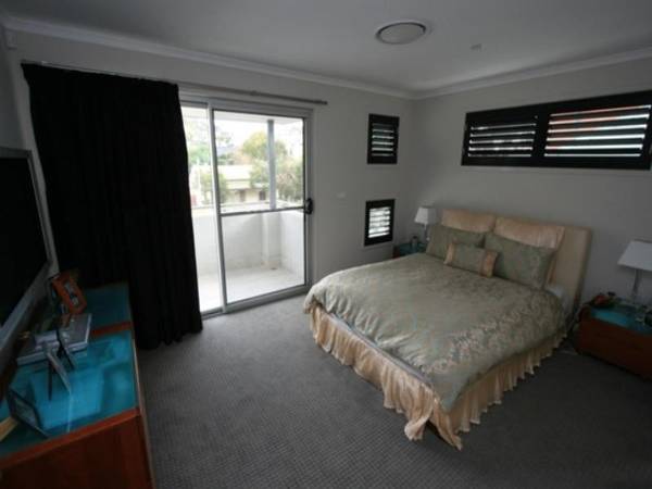 THE POINT OF DIFFERENCE! Picture 3