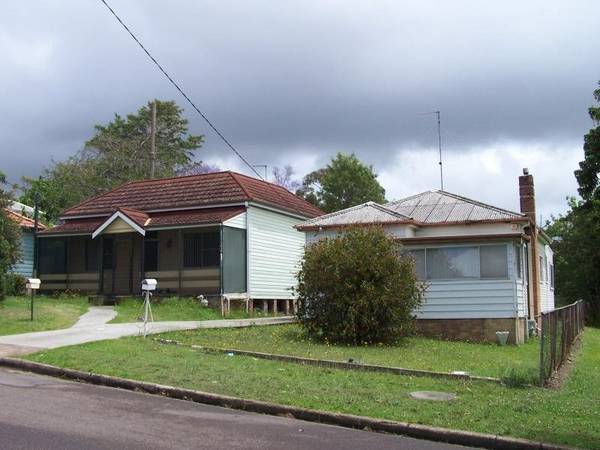 WHAT A POSITION, WHAT A BLOCK - OVERLOOKING REGENT PARK! Picture 1