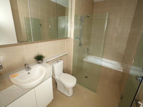 WHEN ONLY THE BEST IS DESIRED! Picture 3