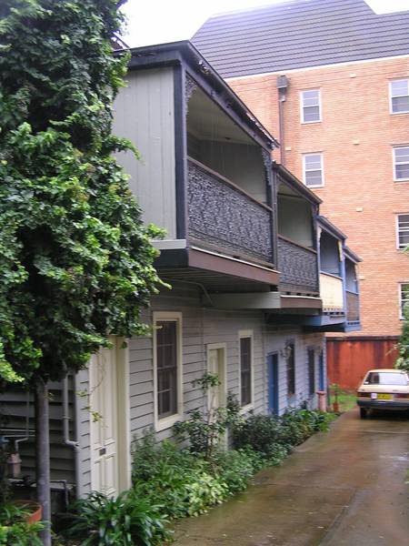 HIDDEN TREASURE - SECLUDED TERRACE Picture 1