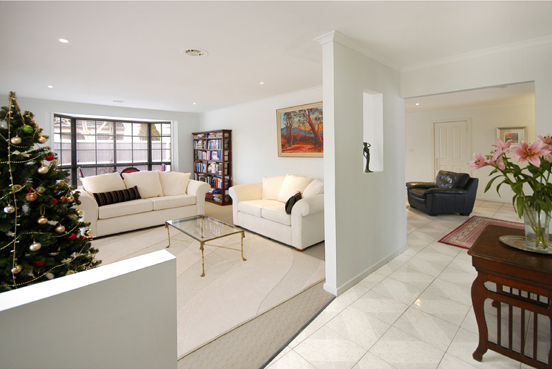 Easy Family Living Picture 3