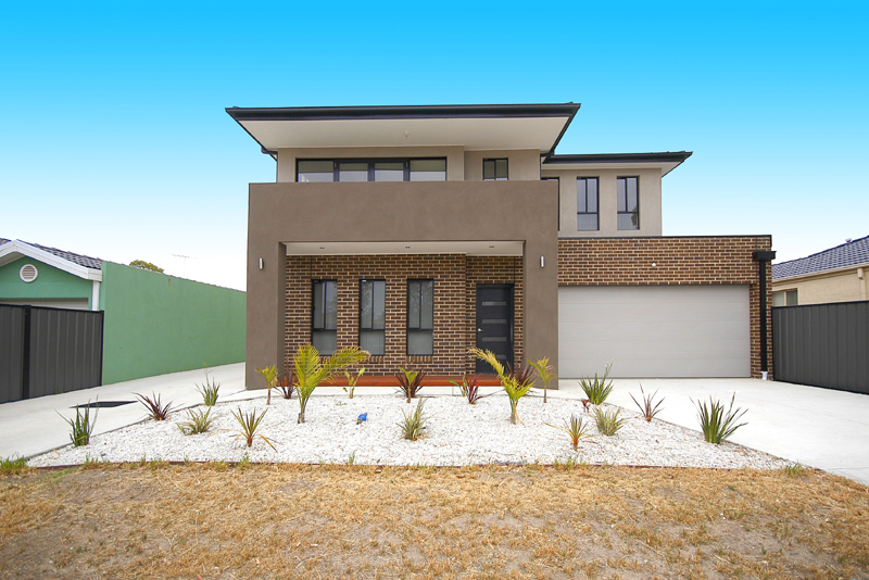 Brand New.....And Stylish Picture 1