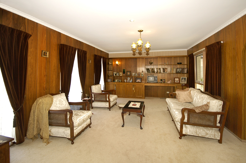 Behind the White Fence Picture 3