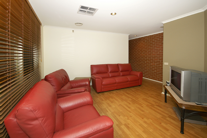 Enjoy the Keilor Village Lifestyle Picture 3