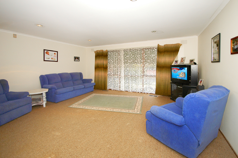 Architecturally Designed Family Home Picture 2