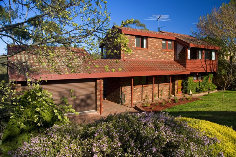 Fantastic Keilor Village Riverfront Location Picture 1