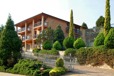 Prime Position.
Amazing Views! Picture