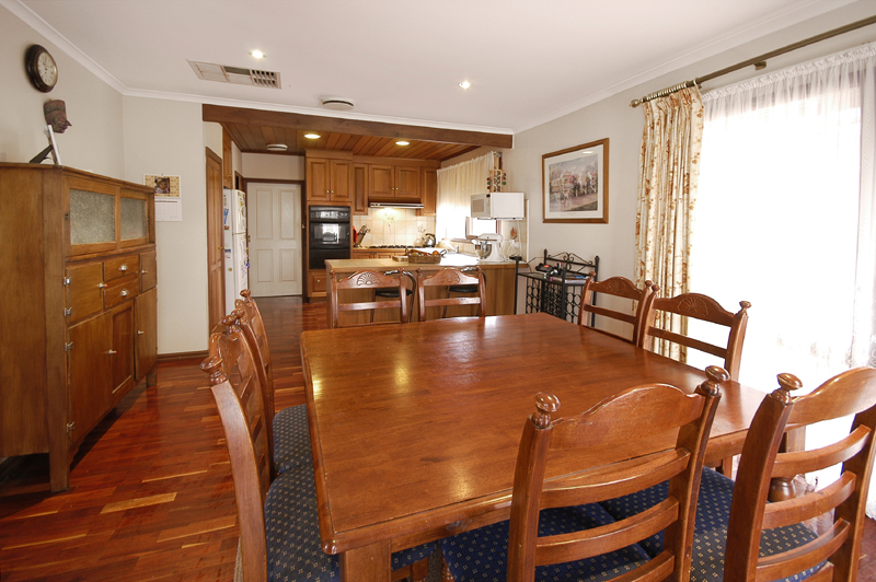 Move straight in or invest for the future. Picture 3