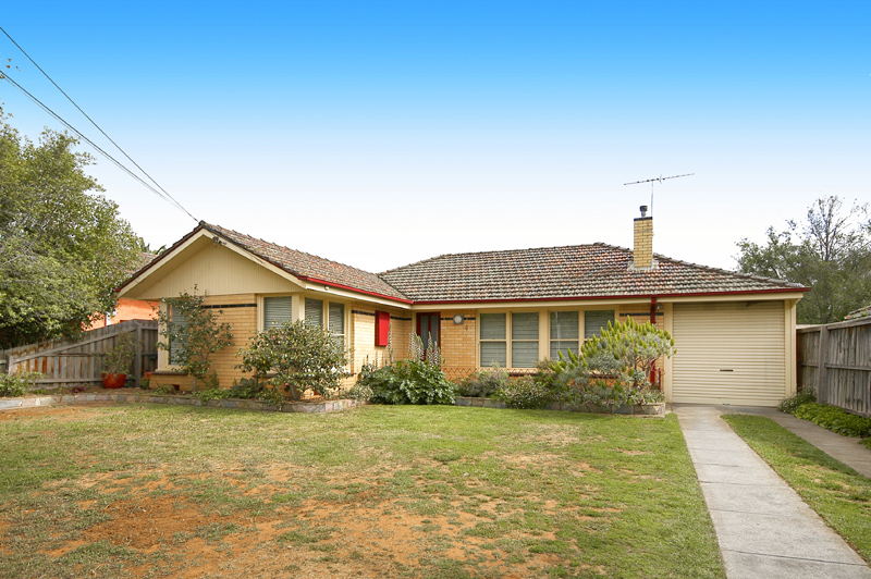 Stylishly updated and extended Picture 1