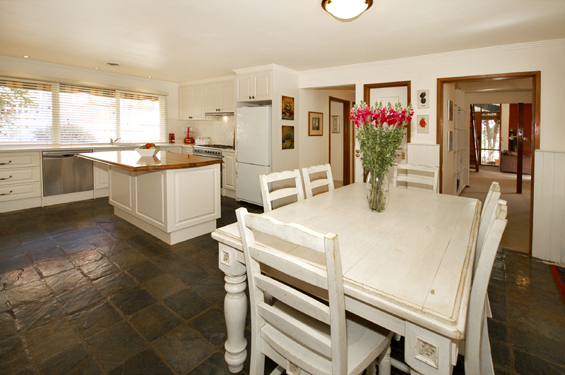 Family Flexibility with Captivating Warmth Picture 2