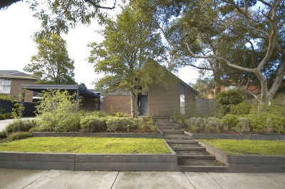 Family Flexibility with Captivating Warmth Picture