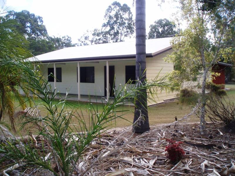 3.3 ACRE BURRUM RIVERFRONT Picture 1