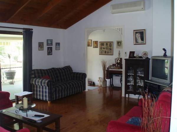 Country Charm Close to the Sea! Picture 3