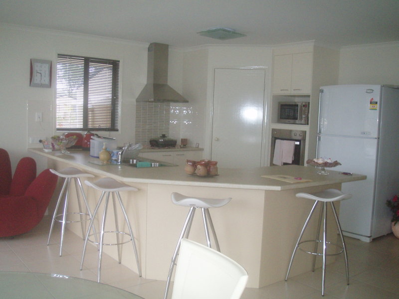 Great opportunity
{MAKE AN OFFER OWNER WANTS IT SOLD ! ! !} Picture 2