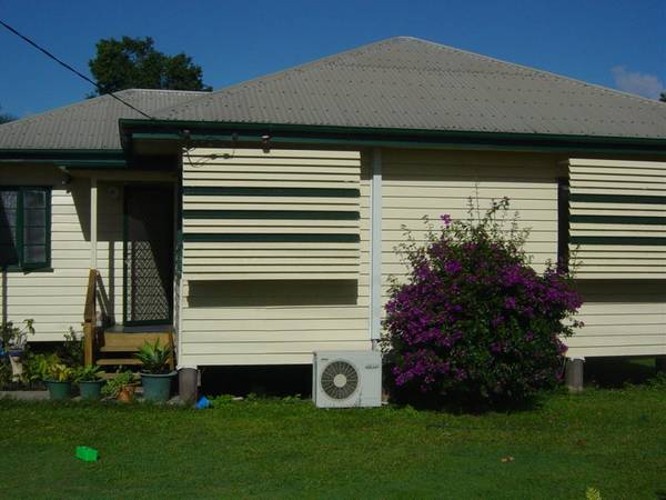 THREE BEDROOM TIMBER HOME AT GREAT LOCATION Picture