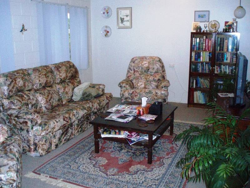 Great Home, Super Location, Perfect Price! Picture 2